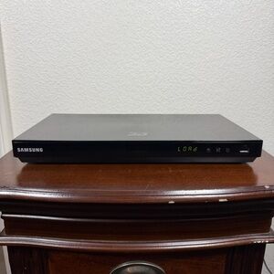 Samsung BD-E5900 Blu-Ray Disc Player 1080p HD WIFI TESTED/WORKING PLAYER ONLY